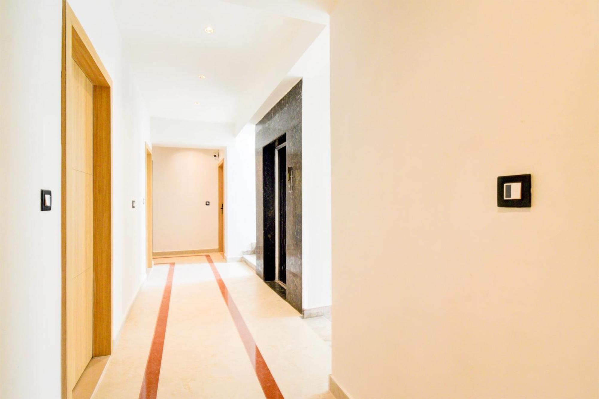 Townhouse Aarav Business Hotel Hyderabad Bagian luar foto