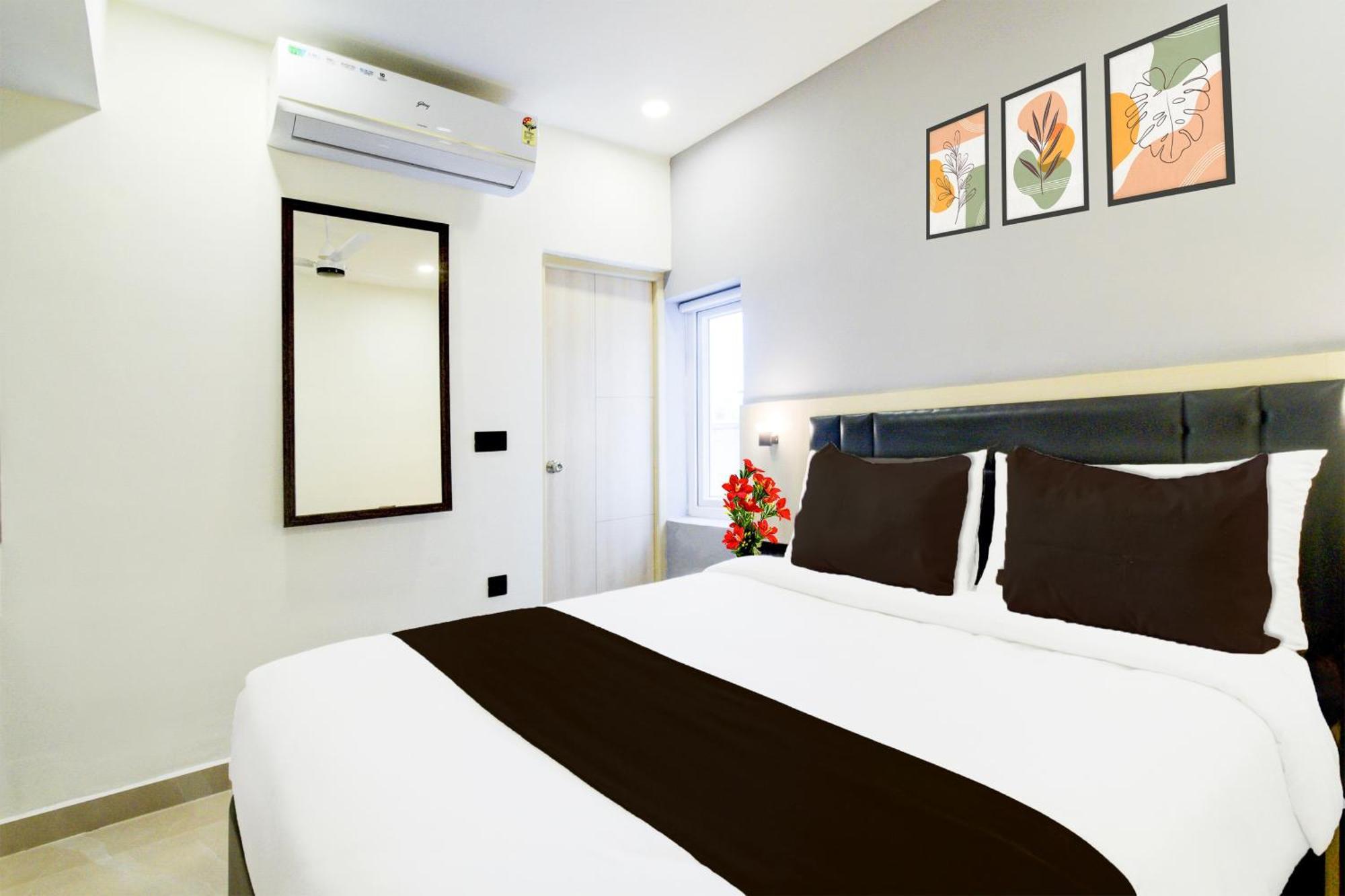 Townhouse Aarav Business Hotel Hyderabad Bagian luar foto