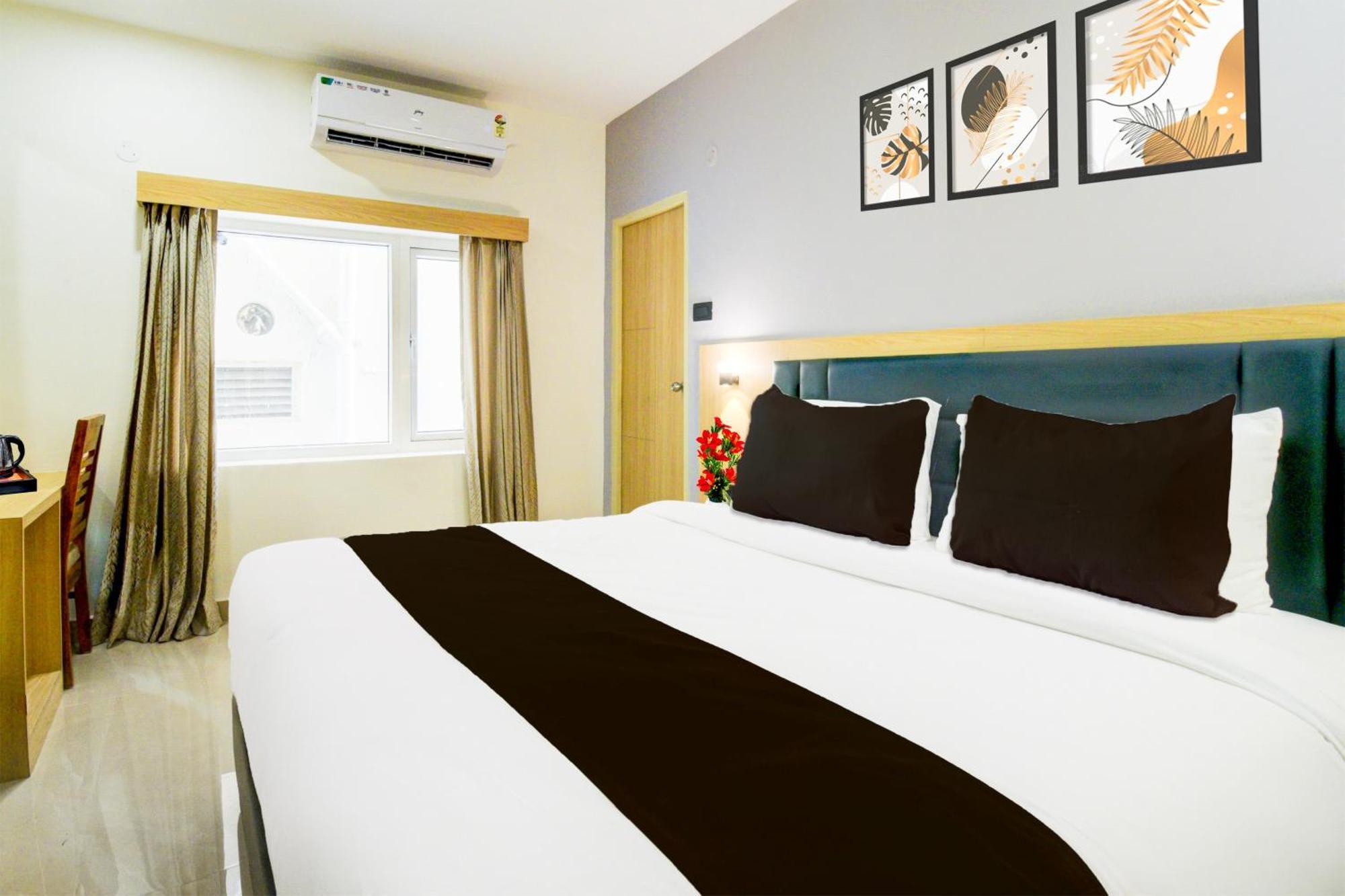 Townhouse Aarav Business Hotel Hyderabad Bagian luar foto